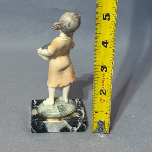 Roman Fontanini Figurine Italy Depose Simonetti Girl Marble Base Flower Basket - Picture 3 of 5